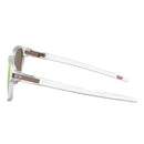 Bestel de Oakley Latch Matte Clear PRIZM Rose Gold Polarized snel, gemakkelijk en veilig bij Revert 95. Check on ze website voor de gehele Oakley gepolariseerde zonnebrillen collectie, of kom langs in onze winkel in Haarlem