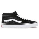 Bestel de Vans Skate Grosso Mid Black White veilig, gemakkelijk en snel bij Revert 95. Check onze website voor de gehele Vans collectie.