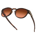 Bestel de Oakley LATCH LATCH MATTE BROWN TORTOISE Prizm Brown Gradient veilig, gemakkelijk en snel bij Revert 95. Check onze website voor de gehele Oakley collectie, of kom gezellig langs bij onze winkel in Haarlem.	