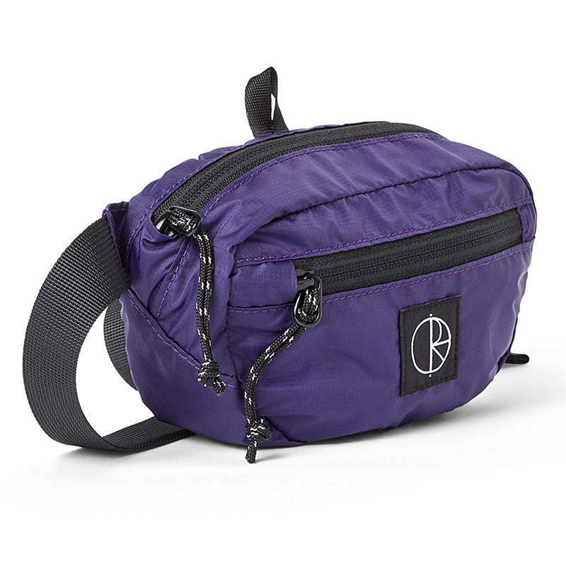 Bestel de Polar Ripstop Mini Hip Bag veilig, gemakkelijk en snel bij Revert 95. Check onze website voor de gehele Polar collectie.